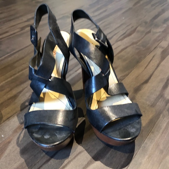 Luxury Rebel Heals - Picture 2 of 2